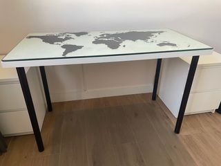 Mesa Ikea Linnmon con cristal a medida