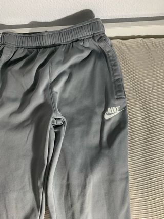 Sudadera Nike Gris con Logo