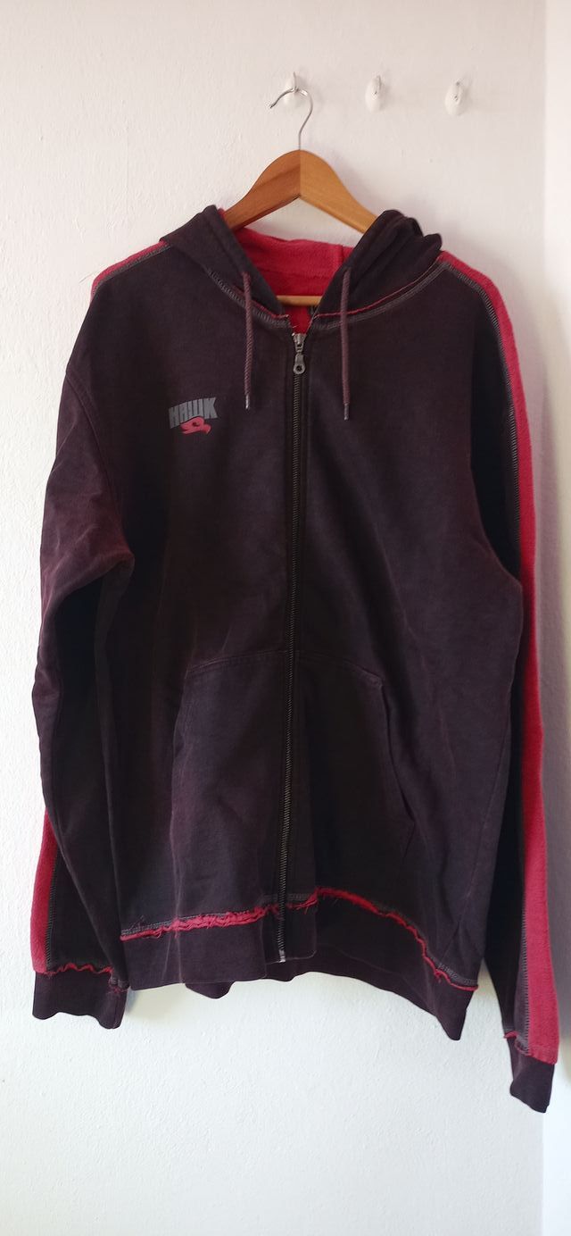 Sudadera con cremallera hombre morada y roja