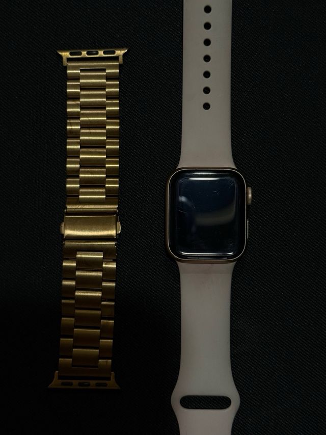 Apple Watch Series 4 GPS + Cellular Oro