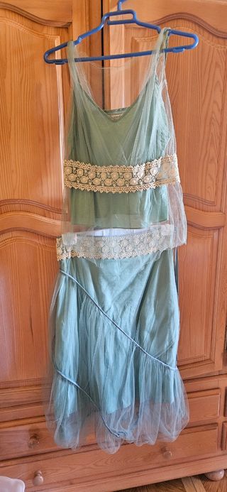 Vestido verde agua con tul y encaje