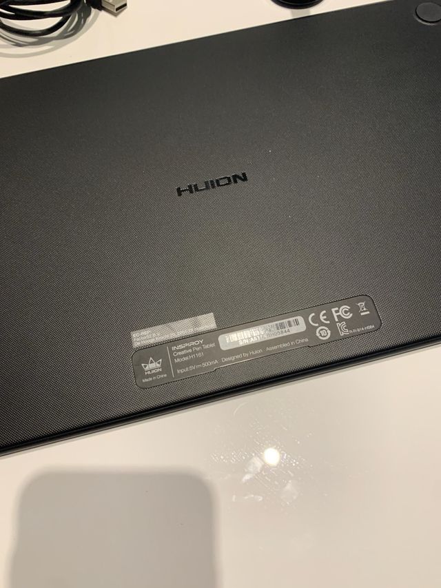 Tableta Gráfica HUION con Lápiz y Guante