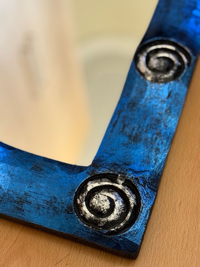 Espejo Marco Azul con Adornos Metálicos