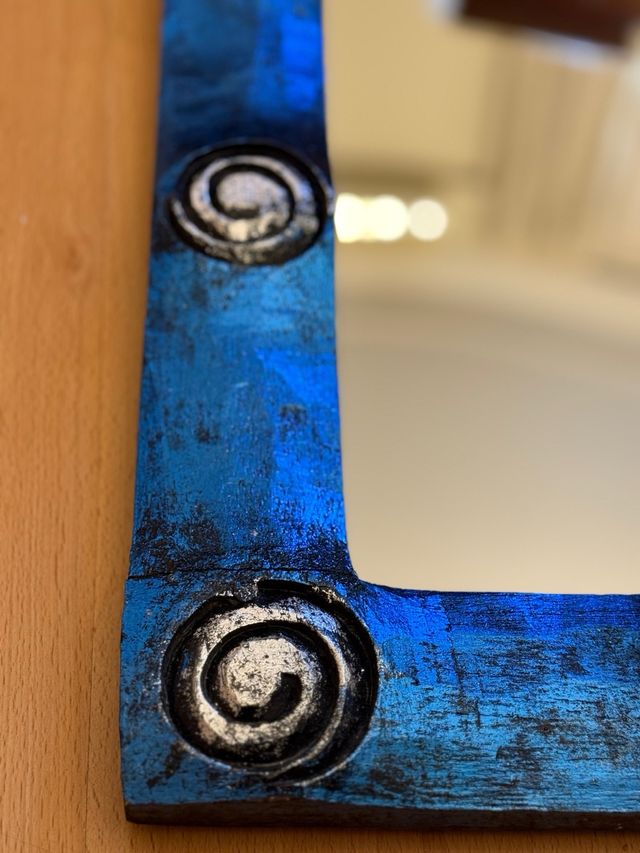 Espejo Marco Azul con Adornos Metálicos