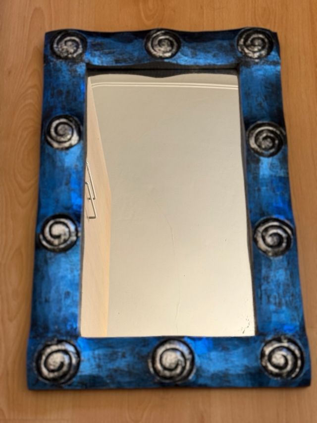 Espejo Marco Azul con Adornos Metálicos