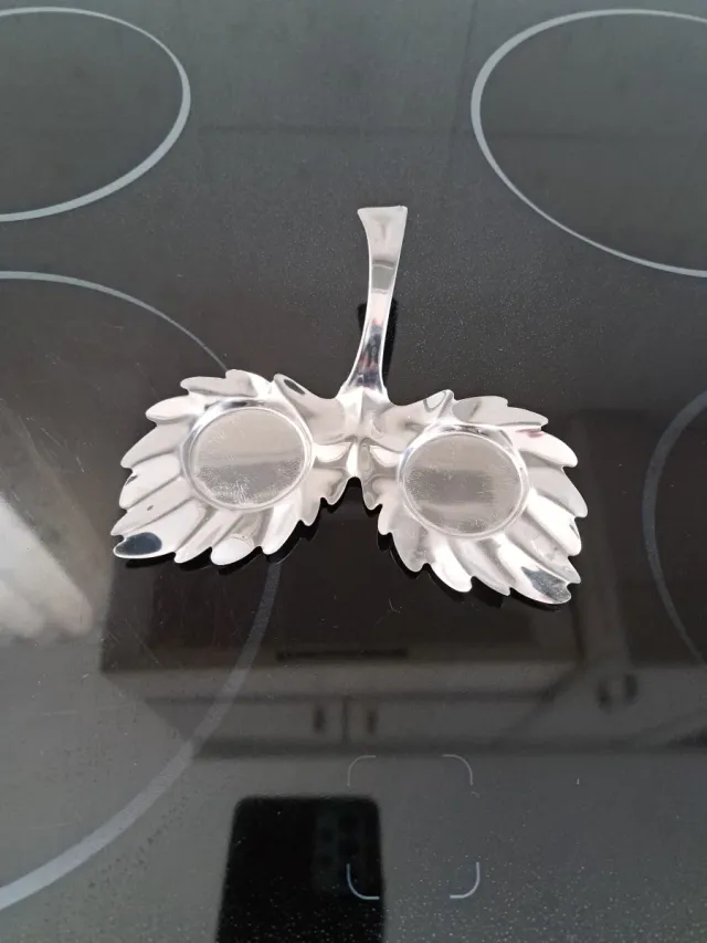 Sale e pepe in foglia argento