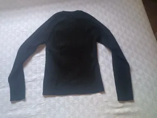 Jersey negro mujer botones dorados