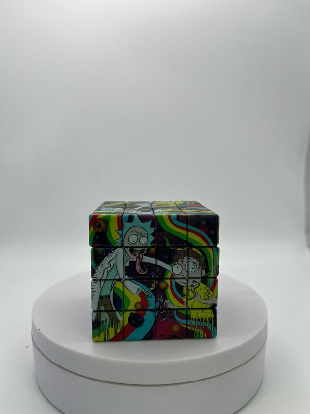 Cubo Rubik Rick y Morty 4 partes Iman