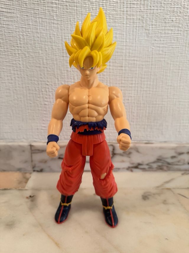 Figura de acción Goku Super Saiyan