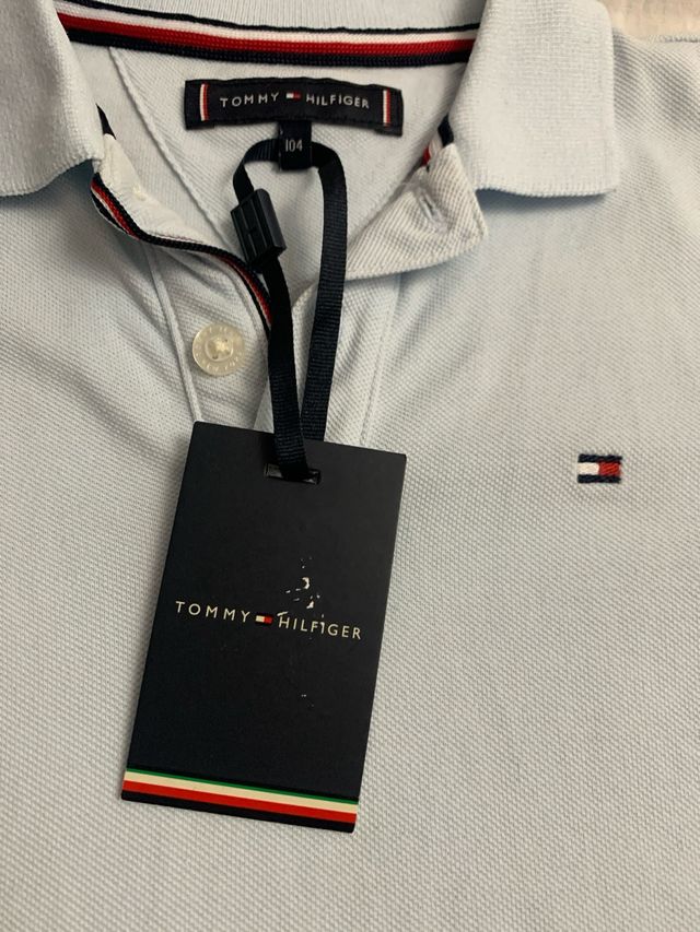 Polo niño Tommy Hilfiger con etiqueta