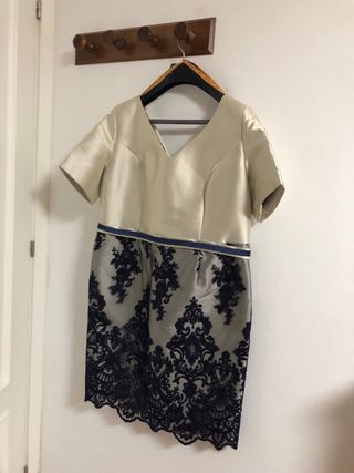 Traje ceremonia vestido y abrigo plateado/azul