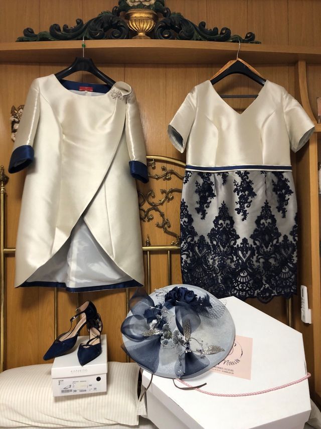 Traje ceremonia vestido y abrigo plateado/azul