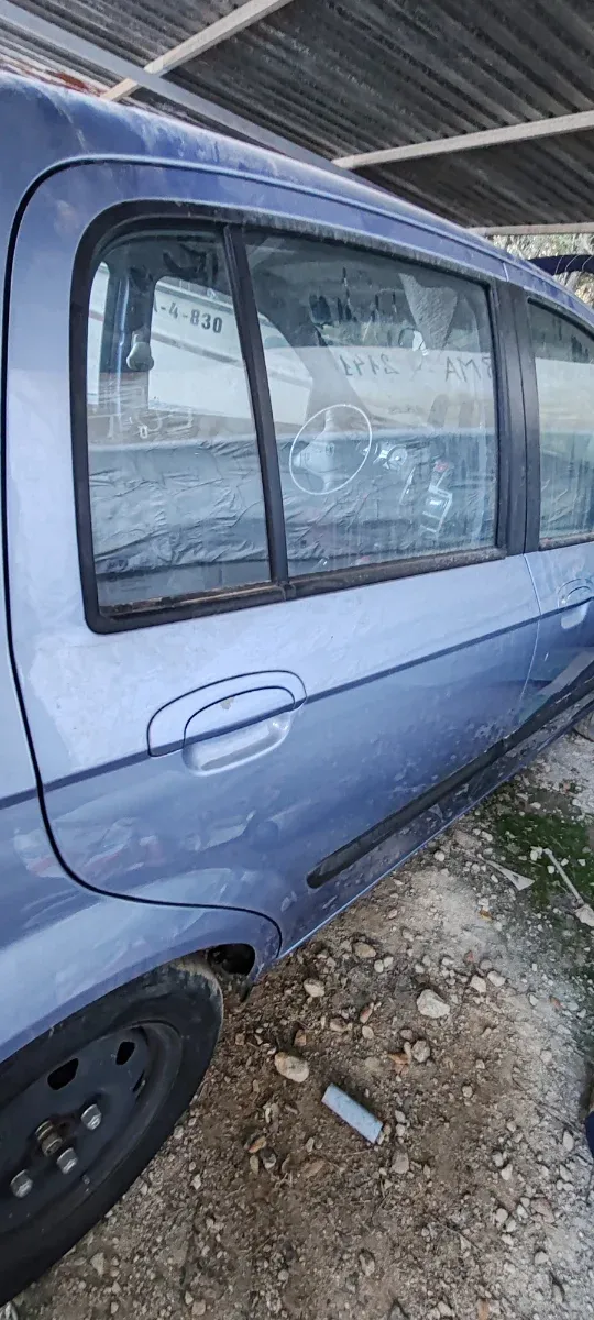Puertas hyundai getz 2005 color Azul