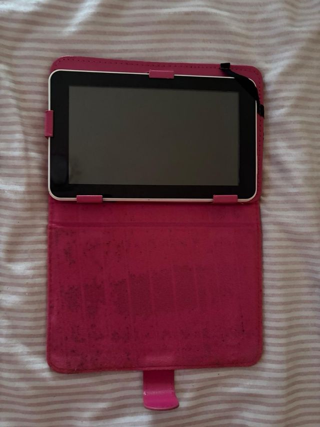 Tablet blanca y negra i-joy neón 7 con funda