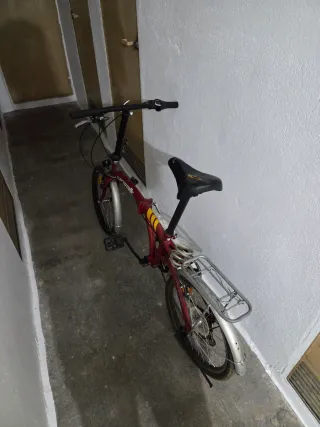 Bicicleta Plegable Roja