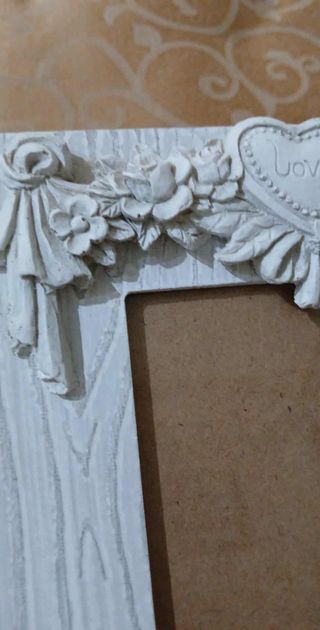 Cornice shabby chic in legno