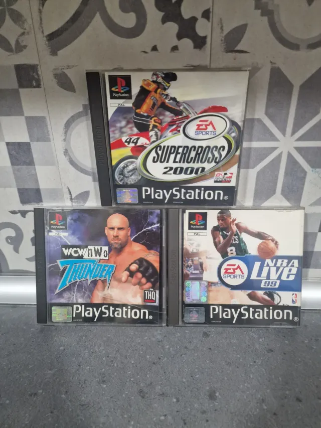 Juegos PlayStation 1: WCW, NBA Live, Supercross