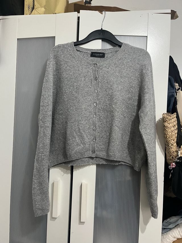 Cárdigan Stradivarius Gris