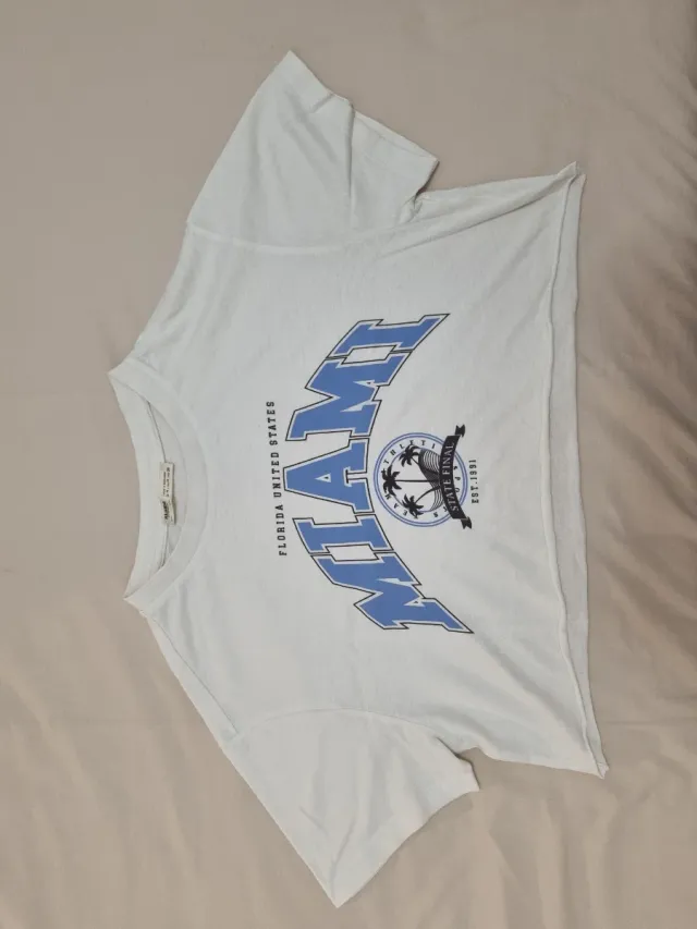 Lote 3 Camisetas Croptop Pull&Bear y Lefties