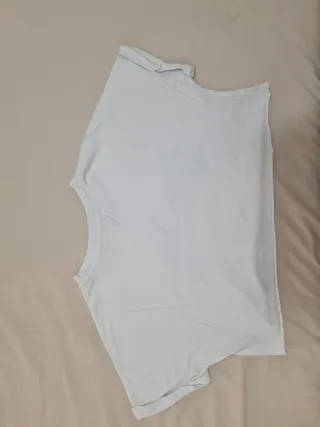 Lote 3 Camisetas Croptop Pull&Bear y Lefties