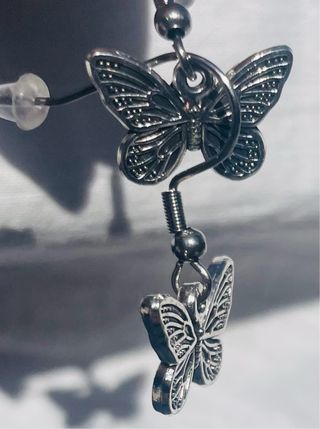 Pendientes varios con enganche de acero o plata.