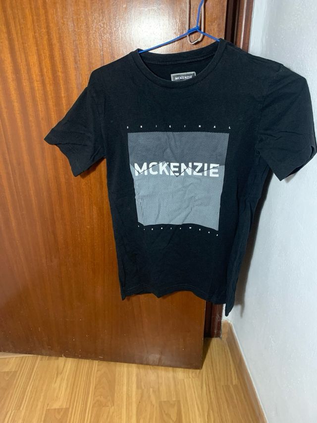 Camiseta McKenzie Negra