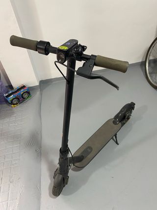 Patinete Eléctrico Xiaomi( sin cargador)