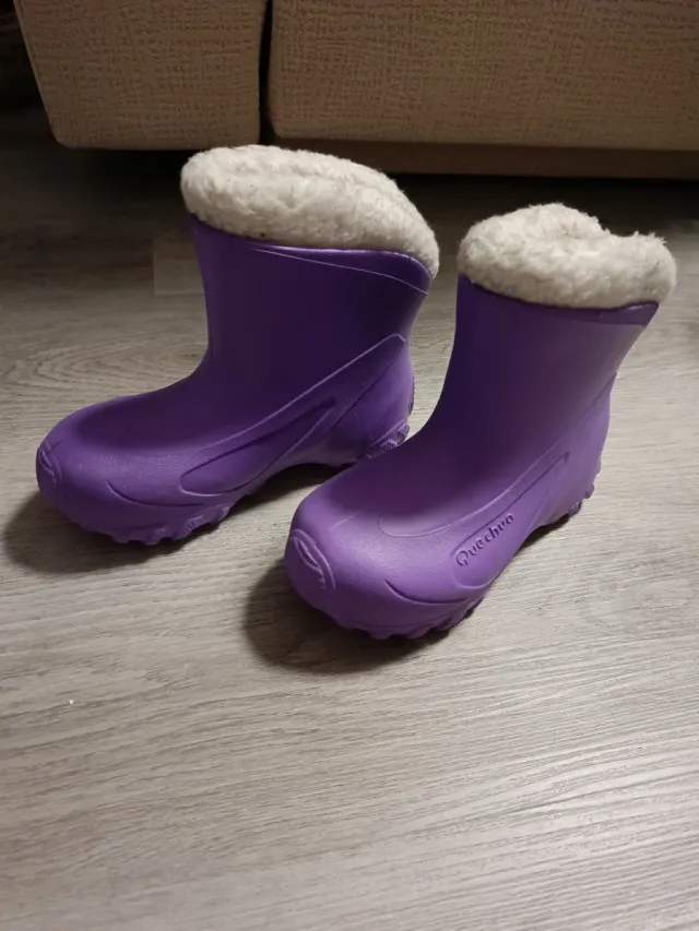 Botas de agua moradas niña