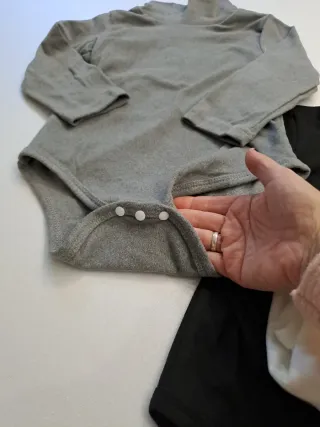 3 Lupetti body per bambini (grigio, bianco, nero)