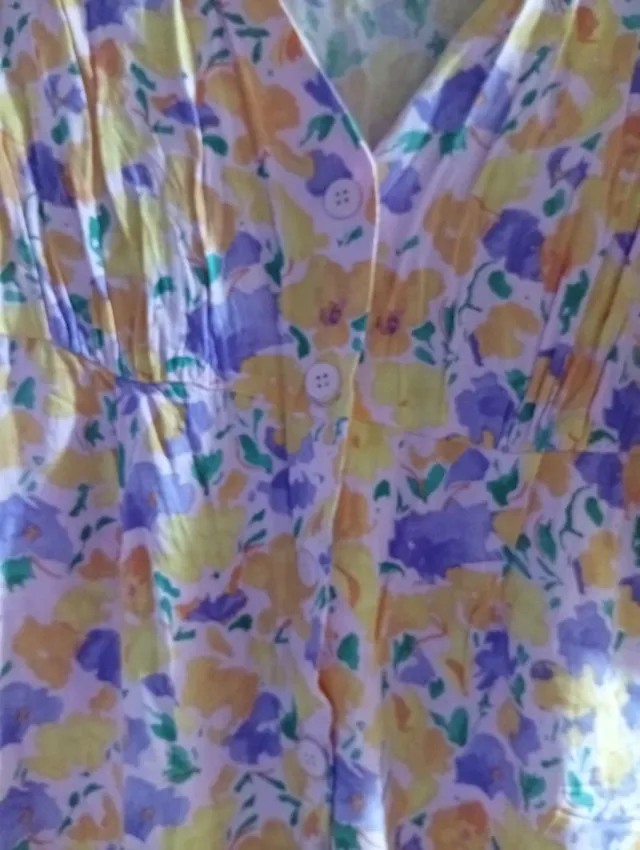 Vestido floral amarillo y morado