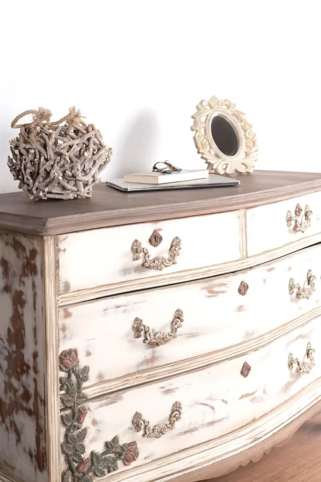 Cómoda vintage de madera