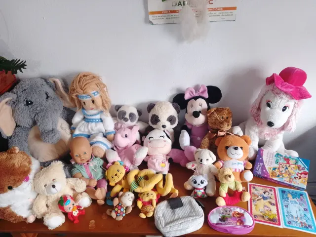 Lote de peluches variados