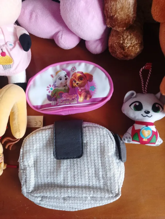 Lote de peluches variados