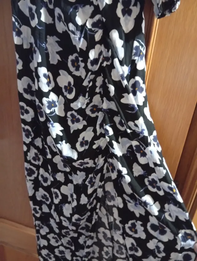 Vestido H&M Negro y Blanco Talla M