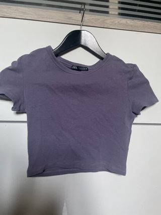 Top corto Zara morado
