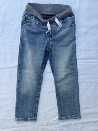 Pantalón vaquero Gap azul talla 4 años
