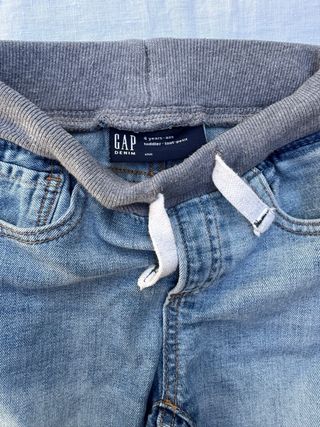Pantalón vaquero Gap azul talla 4 años