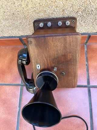 Antiguo Teléfono Standard Eléctrica, año 1920.