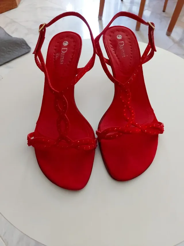 Sandalias Rojas Dansi con Brillantes