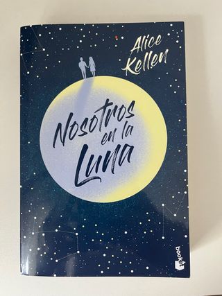 Nosotros en la luna: El libro más vendido del a...