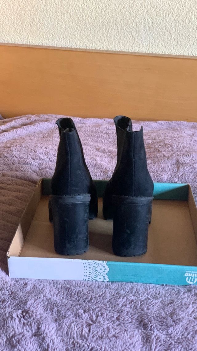 Botines negros de tacón y plataforma