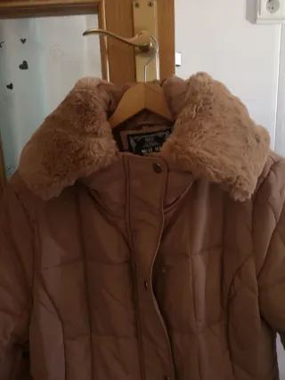 Parka de señora muy ponible y de mucho abrigar.