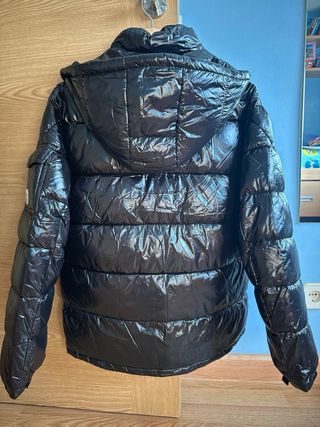 Plumas Moncler Negro Impermeable