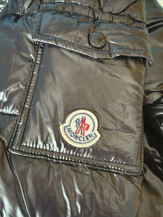 Plumas Moncler Negro Impermeable