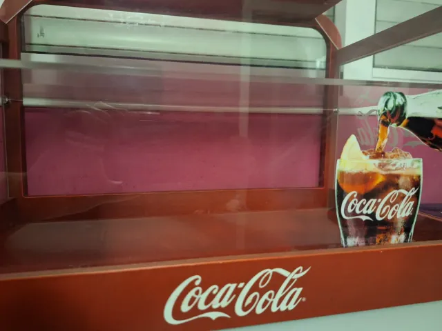 Expositor Coca-Cola ( Escucho ofertas )
