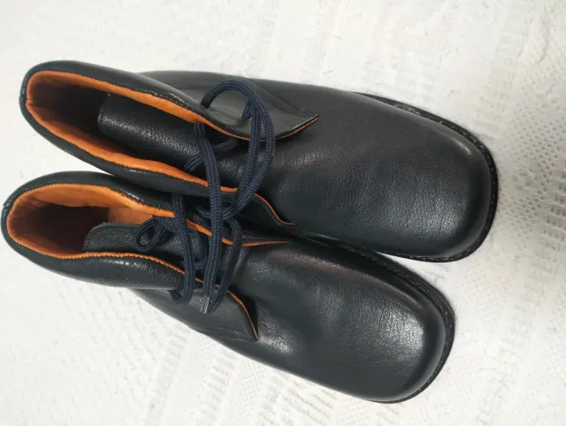 Botas niño T.33 sin estrenar