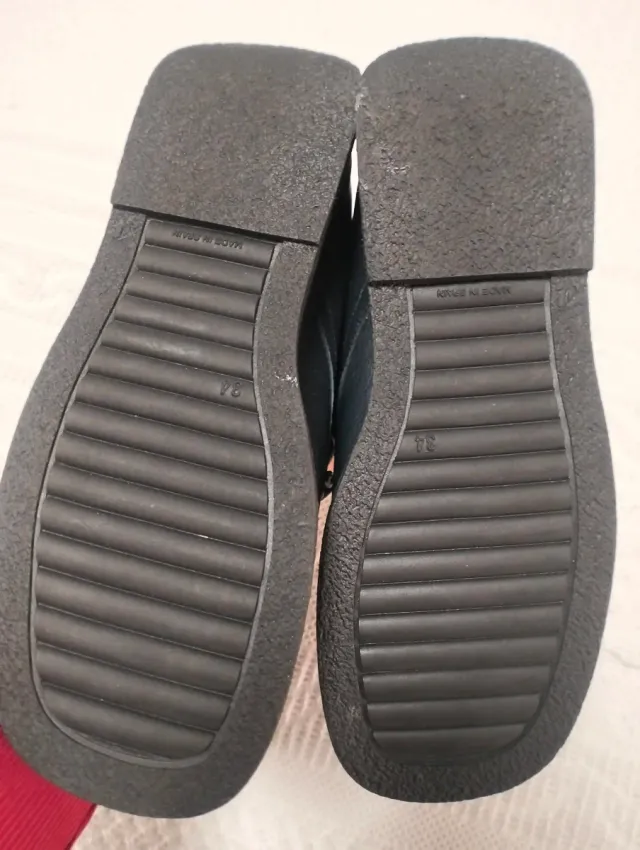 Botas niño T.33 sin estrenar