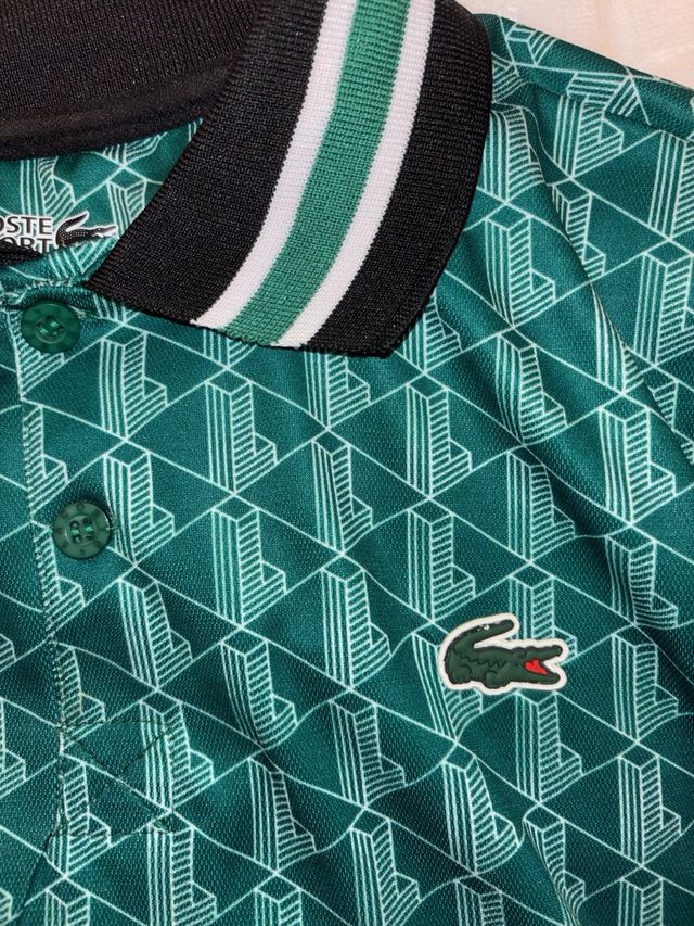 Camiseta Lacoste verde y blanca Sin usar