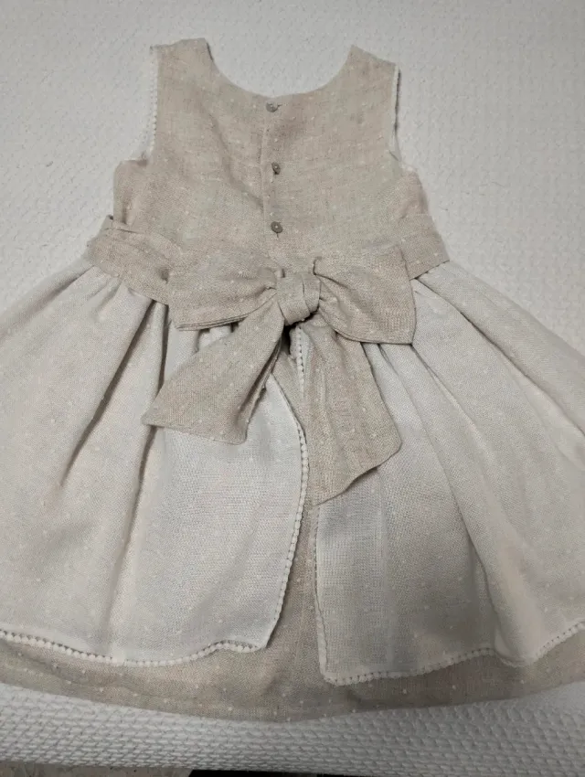 Vestido beige niña 10 años