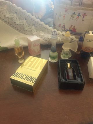 Scatola miniature profumi da collezione